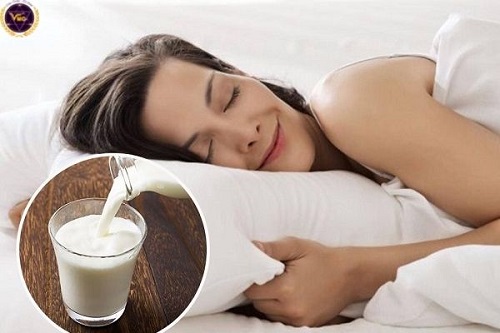 Sữa tươi là một loại thực phẩm có tác dụng làm cho giấc ngủ trở nên dễ dàng